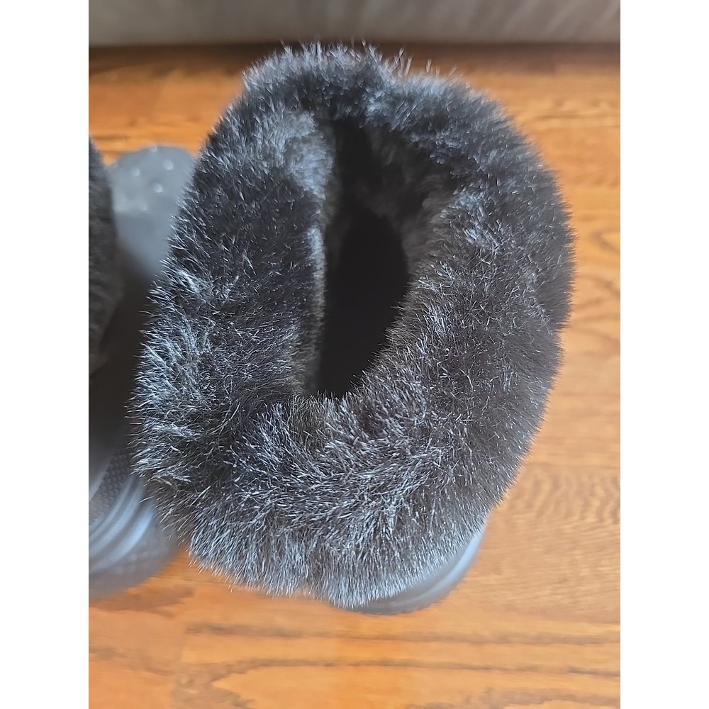 NEW CROCS Stomp Faux Fur Trim Lined Boots Unisex M10/W10l2 208718 Black Winter - Picture 6 of 8